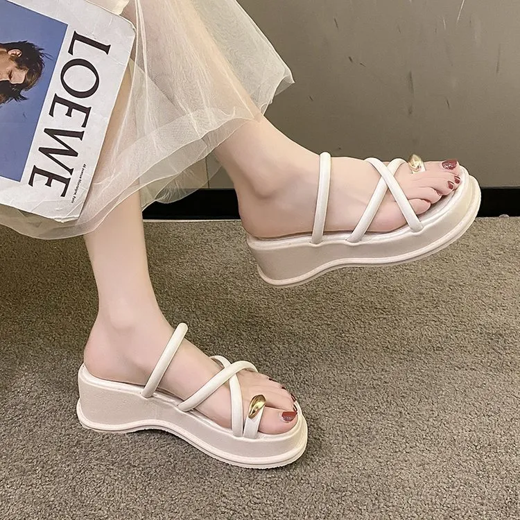 Thick-Bottomed Toe Slippers Women's New 2025 Summer Fairy Fashion Casual Loose Cake Cool Slippers HZ0115