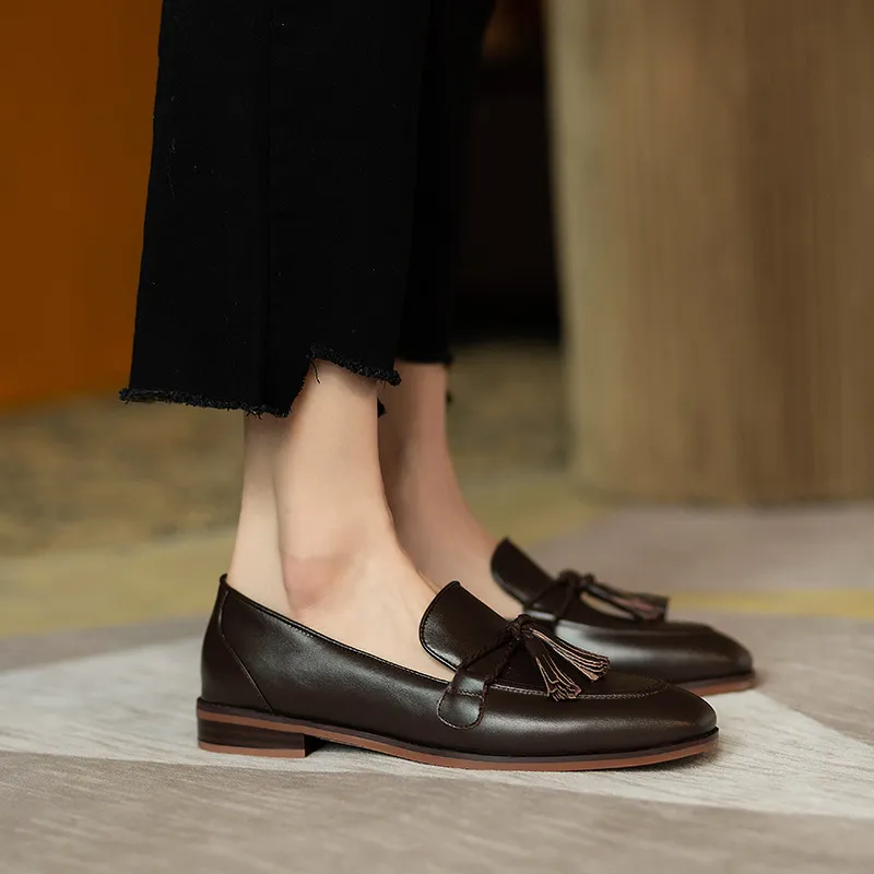 2025 New Round Head Escrened Black Soft Bean Shoes Coarse Heel Low Heel Single Shoes Women's Casual Lefang Shoes Ladies Shoes HZ0115